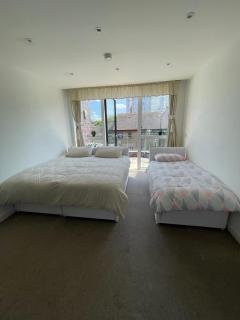 The XL modern retreat - 7