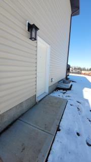 Newly Built Private Basement Suite in Prescott - Spruce Grove - 4