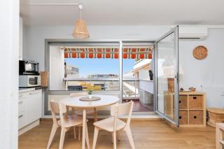LERINS Appartement rénové Idéal famille Plages de juan les Pins à 200m Tout confort & parking - Antibes - 0