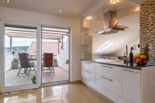 Apartman Lorena - with sea view near Old Town - Trogir - 7