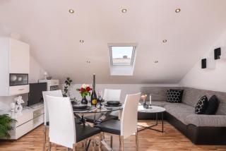 Apartman Lorena - with sea view near Old Town - Trogir - 2