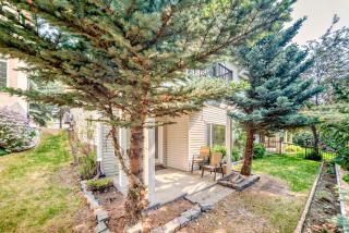 cozy two bedrooms with external bathroom just for you - Calgary - 1