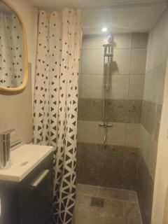 Logement avec extérieur - 1