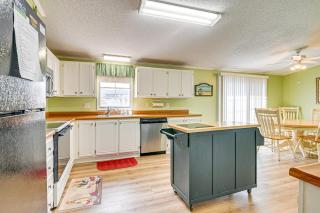 Walk to Surfside Beach Home with Pool Access - Myrtle Beach - 3