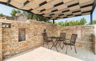 Stunning Home In Postira - Postira - 2