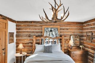 Valley House Inn Log Haven Suite - Huntsville - 0