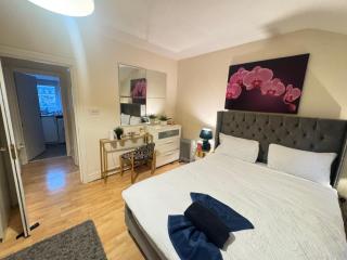 Cosy Family Studio Apartment on Edgware Road - Londra - 1