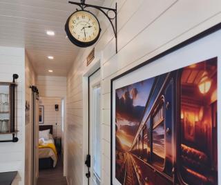 NEW Pool, Cornhole, Patio, Pickleball - 2