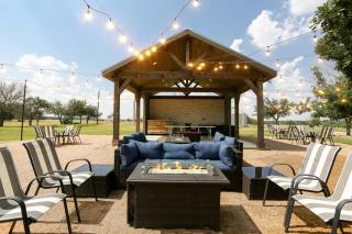 Firepit Starry Nights Wine Country Pets King Bed - Fredericksburg - 0