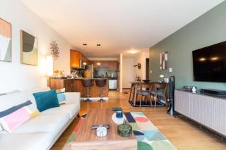 Heart of Capitol Hill 1 BR Urban Gem Great for WFH - 1