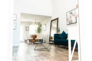 Spacious 2-Story Contemporary Home 3BDRM + Loft - El Paso - 8