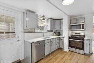 Modern and Classy 2BR in the Heart of Ottawa - 7