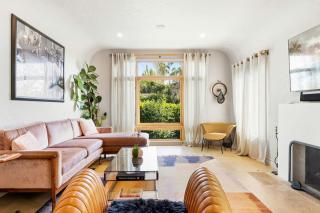 Spanish Bungalow in Trendy Los Feliz For Families - 0