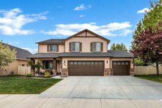 Bedroom house in prime location by the village - Meridian - 4