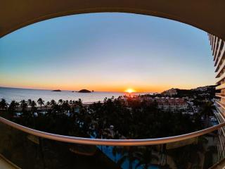 Beautiful and Lush Apartment in Peninsula Ixtapa - Ixtapa - 0