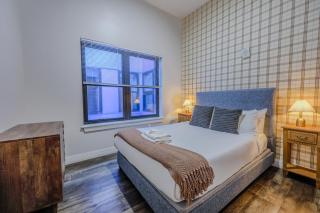 4 Bed 2 Bath 200mbps Internet Luxury Keyless Entry - Boston - 4