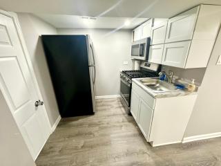 Super Amazing Place To Stay Near Downtown! Free Parking - Chicago - 0