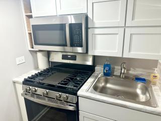 Super Amazing Place To Stay Near Downtown! Free Parking - Chicago - 7