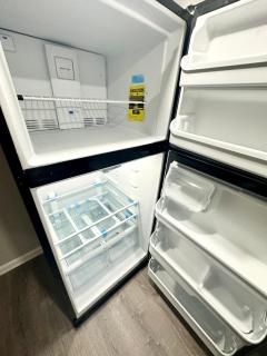 Super Amazing Place To Stay Near Downtown! Free Parking - 1