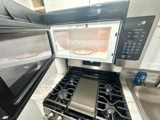 Super Amazing Place To Stay Near Downtown! Free Parking - Chicago - 6