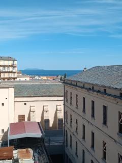 côté palais - Bastia - 7