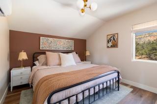 Cozy Zion Retreat Hot Tub 2 King Bedrooms - Orderville - 1