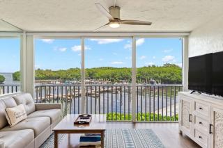 South Seas Bayside Villa 4118 - Stunning Residence with Air Conditioned Lanai - 4