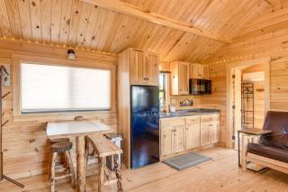 Teton Mtn Views Peaceful Riverfront Cabin! - Ashton - 5