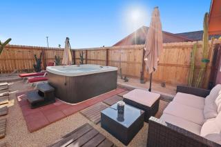 Starlite Casita - Charming Renovated Cabin + Spa - Flamingo Heights - 9