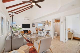 Starlite Casita - Charming Renovated Cabin + Spa - Flamingo Heights - 5