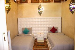Riad-style villa with a private pool - 7