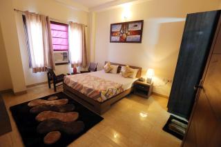 Runway Residency at Pitampura - Neu-Delhi - 7