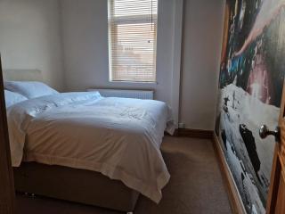 Decent Rooms in Wakefield - Stanley - 4