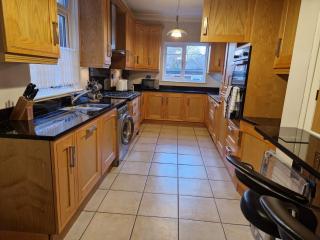 Decent Rooms in Wakefield - Stanley - 2