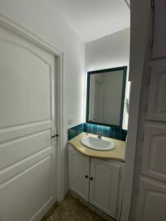 DAR AZAIEZ El Haouaria Villa 4 Chambres climatisé belle piscine - 9