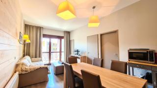 Résidence Le Panoramic - Appartement spacieux · Départ et retour skis aux pieds · Piscine · Parking inclus · Spa MAE-3063 - Magland - 9