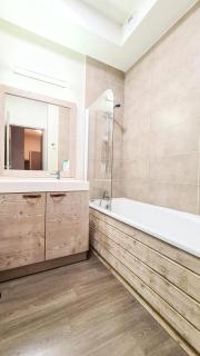 Résidence Le Panoramic - Appartement spacieux · Départ et retour skis aux pieds · Piscine · Parking inclus · Spa MAE-3063 - Magland - 2