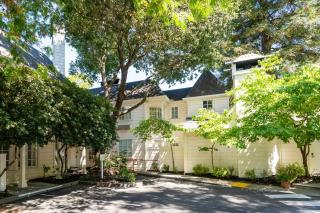 The Bergson, BW Signature Collection - 2