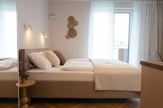 Rose Studio King Bed Terrace - Warsaw - 3