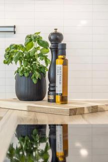 Modern apartment ONLY 5 minutes from City centre - 4