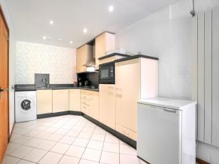 Serene Holiday Home in Ulestraten with Terrace - Ulestraten - 3