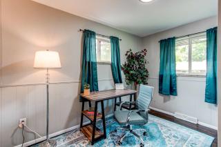 Spacious family home in Littleton with fenced yard - 1