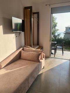 hOTEL EMILY,S - 3
