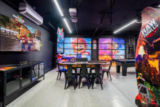 ALL INCLUSIVE - SUPER MARIO RETREAT – EPIC GAMING GETAWAY WITH ARCADES, THEMED - Indio - 3