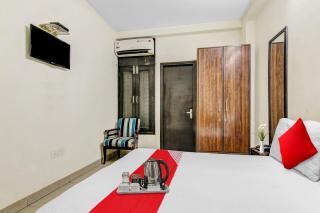 Hotal O EM Home Stay - Delhi - 7