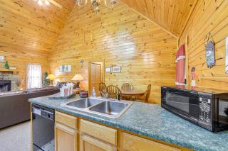 Smokies Cabin on Douglas Lake with Resort Pool - 1