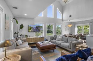 NF Wine Country Retreat with Dock - Southold - 0