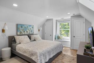 NF Wine Country Retreat with Dock - Southold - 9