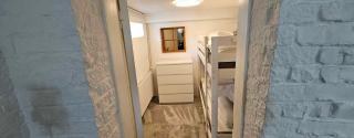 Comfortable guest rooms with fully equipped kitchen and cosy living room. - Ödsmål - 9