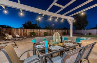 Tranquility 4 Bedroom With Free Heated Pool! - 2